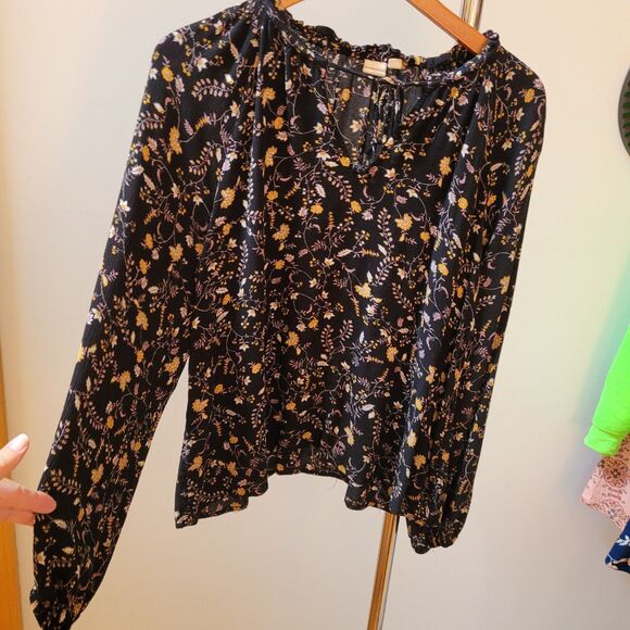 GAP Wnns Boho Black Floral Blouse  Long Slv With Front Tie Sz L - Picture 2 of 9